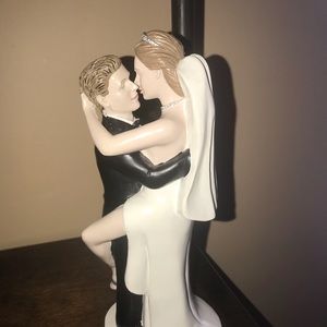 wedding cake topper